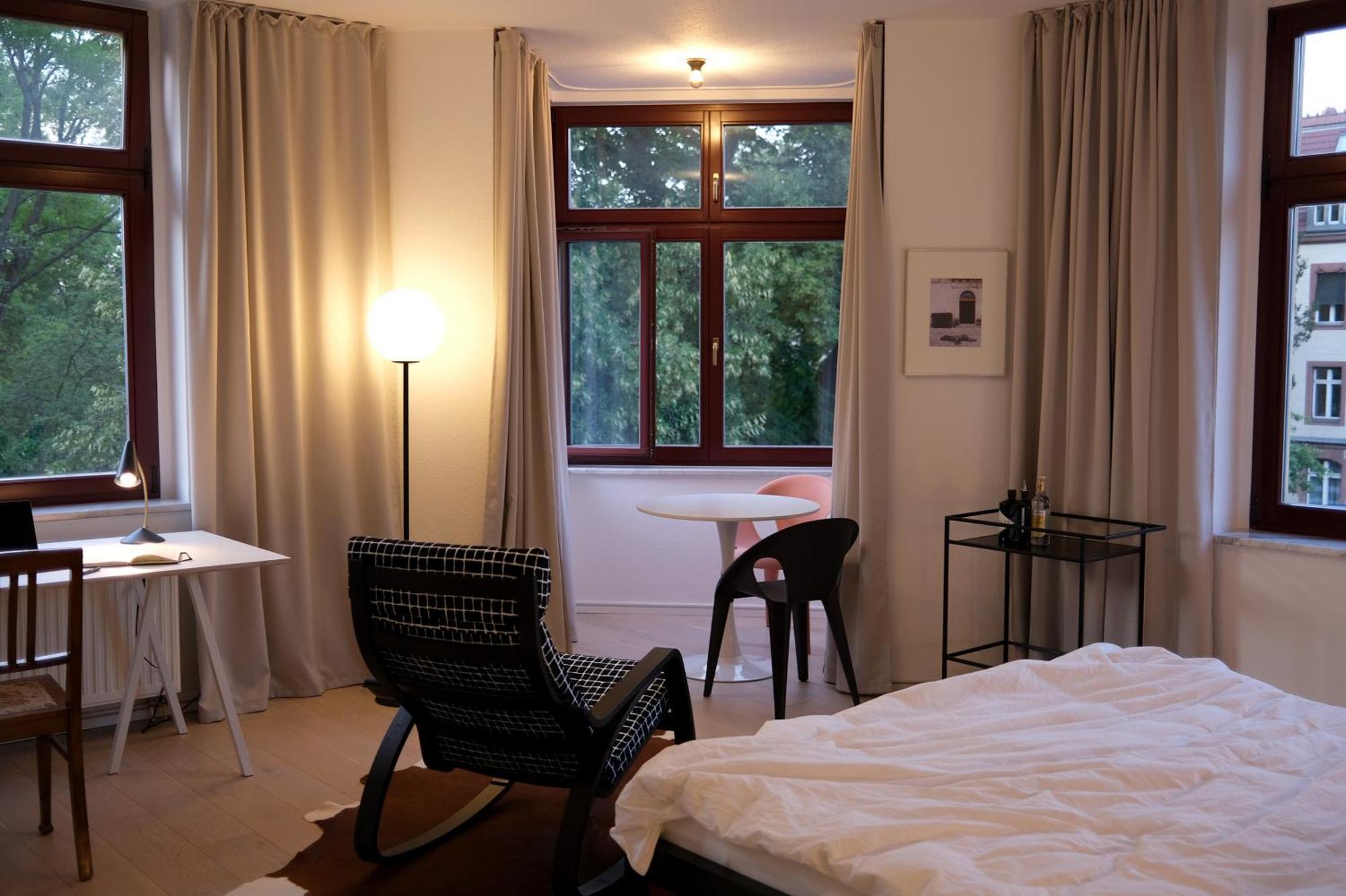 Schickes Apartment In Zwickau Direkt Am Roemerplatz Luaran gambar
