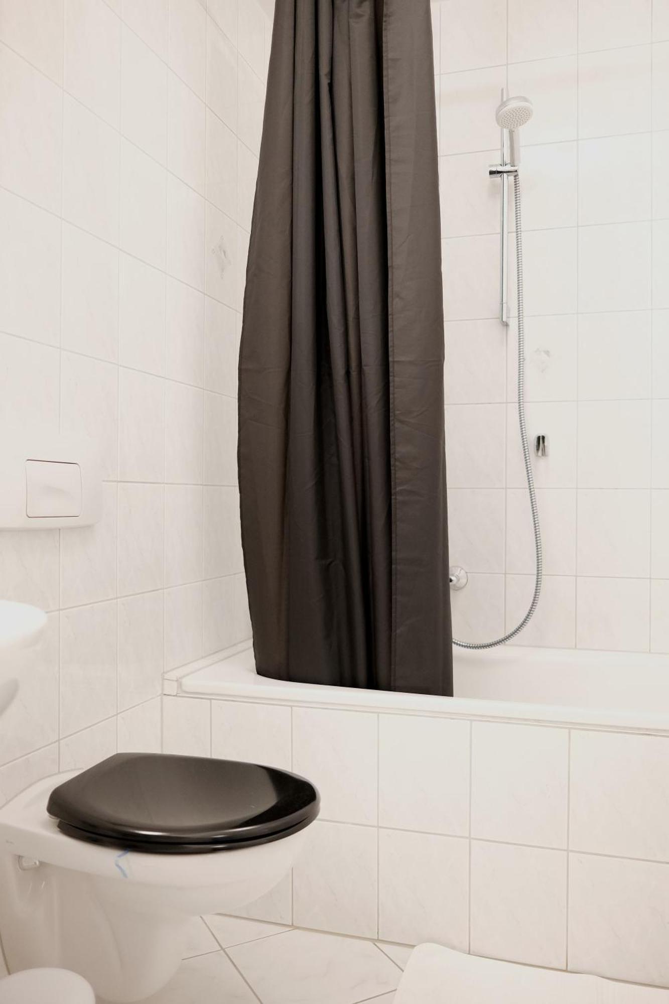 Schickes Apartment In Zwickau Direkt Am Roemerplatz Luaran gambar