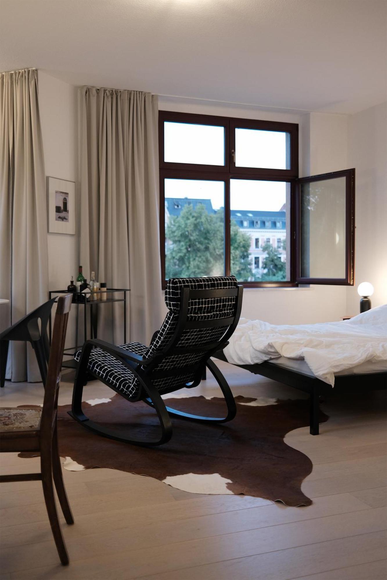 Schickes Apartment In Zwickau Direkt Am Roemerplatz Luaran gambar
